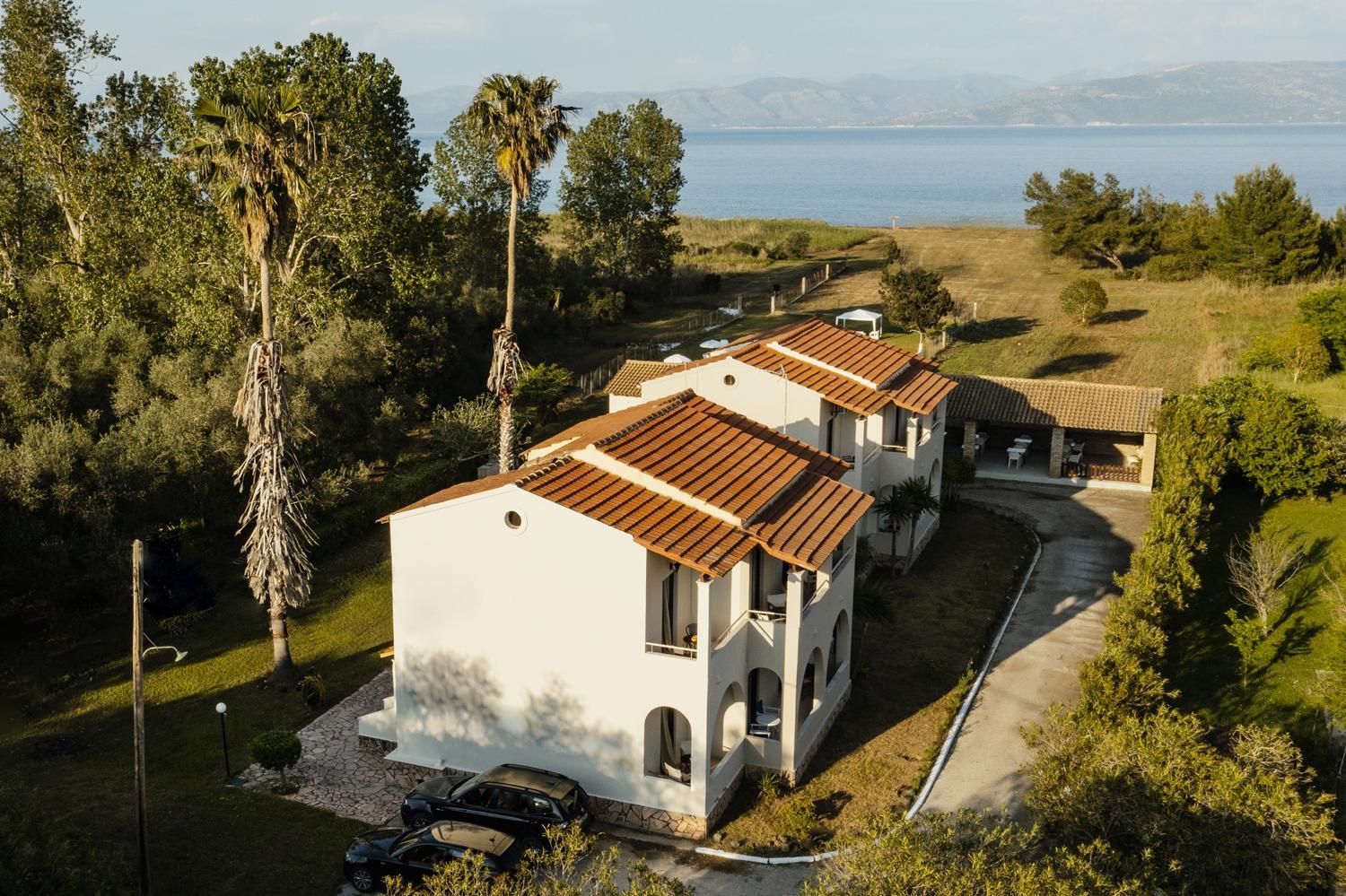 레프킴미 Parakladi Seaside Retreat 아파트 외부 사진