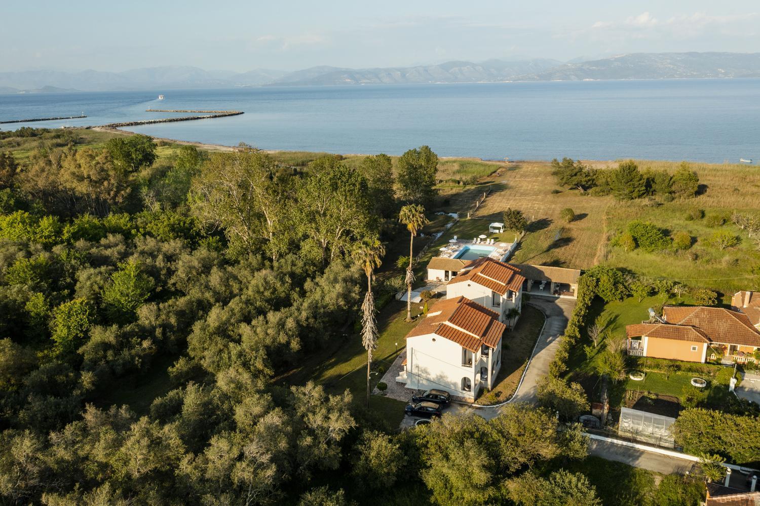 레프킴미 Parakladi Seaside Retreat 아파트 외부 사진